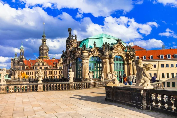 Słynne Muzeum Galeria Zwingera Dreźnie Jeden Najwspanialszych Barokowych Budynków Niemczech — Zdjęcie stockowe