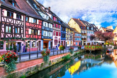 Fransa seyahati En güzel ve renkli kasabalar. Alsace bölgesinde Colmar. Eylül 2016