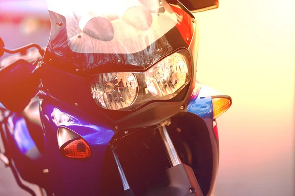 Motocicleta de corrida de esporte de cor azul — Fotografia de Stock