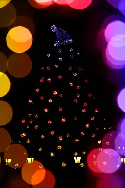 Árvore de Natal com guirlanda elétrica — Fotografia de Stock