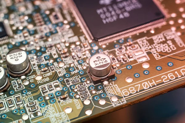 Un microchip close-up — Foto Stock