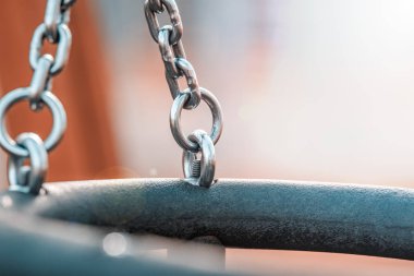 Bebek zinciri salıncak