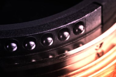 Objektif montaj kontakları