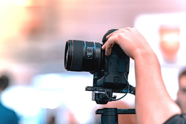 Видеосъемка с камерой — стоковое фото