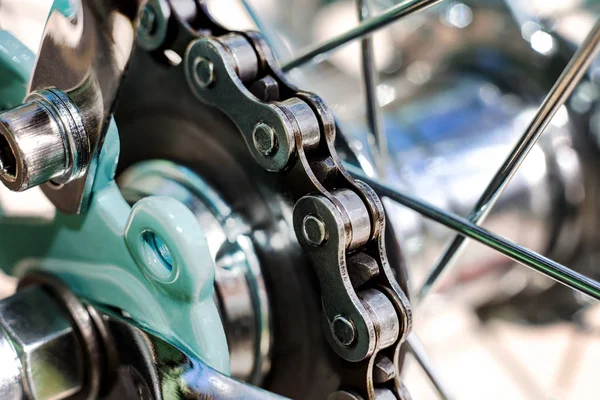 Sprocket with chain rear wheel of the Bicycle — Stock Photo, Image