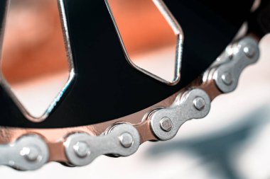 Metal koyu Bisiklet zinciri