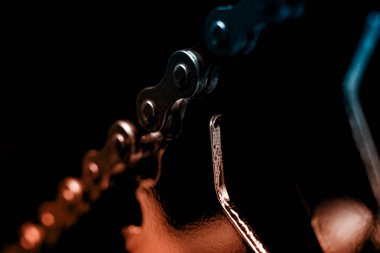 Metal koyu Bisiklet zinciri