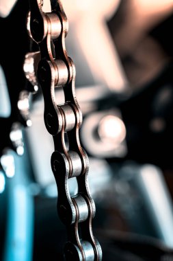 Metal koyu Bisiklet zinciri