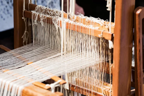 Traditional weaving machine