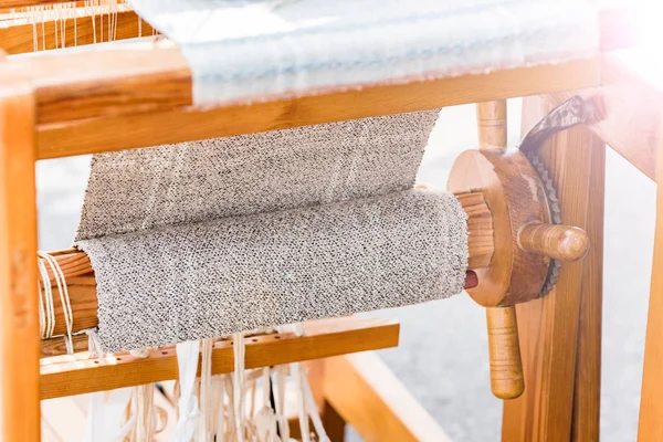 Máquina de tejer tradicional —  Fotos de Stock