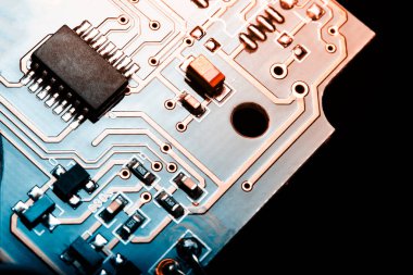 Yakın çekim bir mikroçip