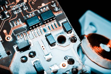 Yakın çekim bir mikroçip