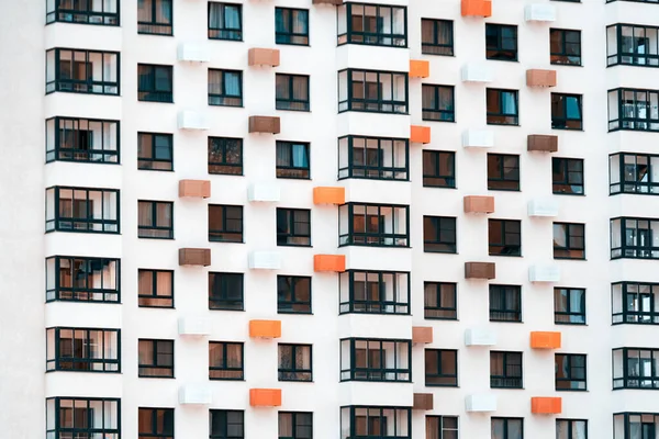 Betonnen appartement met meerdere verdiepingen — Stockfoto