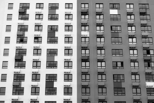 Multistorey apartamento de concreto — Fotografia de Stock