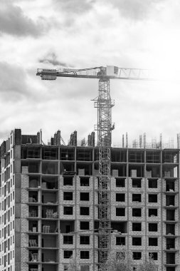 Çok katlı beton apartman