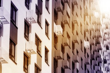 Çok katlı beton apartman