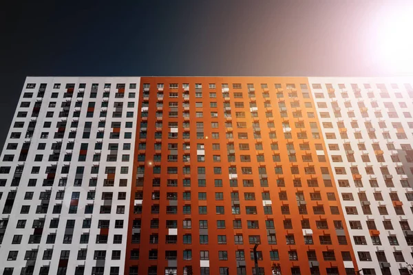 Multistorey concrete apartment — Stock Photo, Image