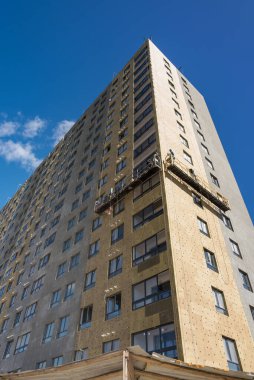 Çok katlı beton apartman