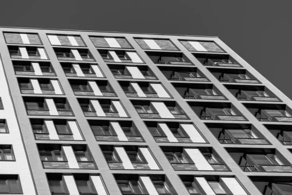 Multistorey concrete apartment — Stock Photo, Image