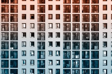 Çok katlı beton apartman
