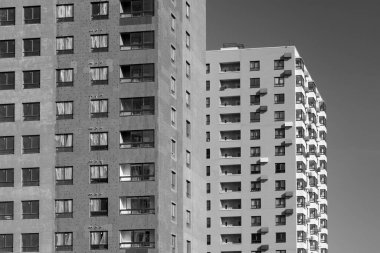 Çok katlı beton apartman