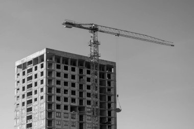 Çok katlı beton apartman