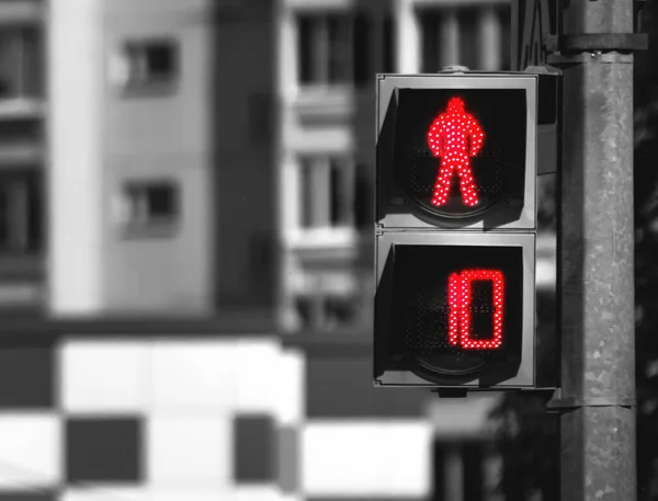 Semáforo peatonal rojo —  Fotos de Stock