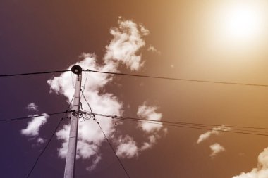 Somut elektrik direği