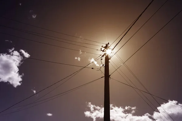 Pólo elétrico de concreto — Fotografia de Stock