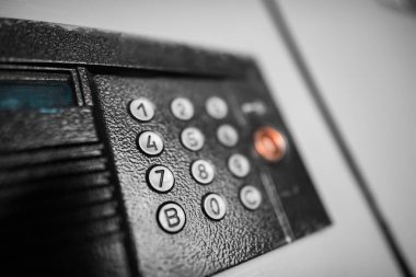 Yuvarlak düğmeli dahili iletişim