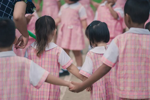 Bambini Allenano Mattino Prima Della Lezione — Foto Stock