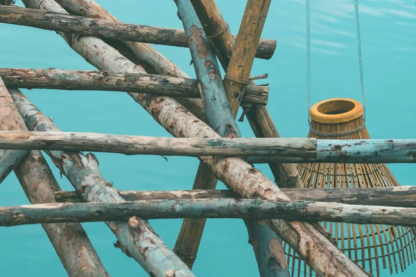 Antiguo equipo de captura de peces de bambú del campo, Tailandia — Foto de Stock