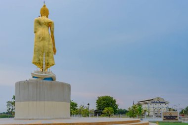 Kanchanaburi Tayland-5 Nisan: Mae Klong Barajı 'nda bulunan Altın Buda heykelleri