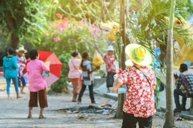 Budist Tay keşiş ritüel in Parade rahip için rahip için değişim töreni