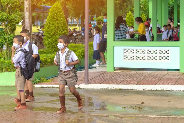 Kanchanaburi Thailand July 2020 Thai Students Wear Various Medical Masks — Stock Photo, Image