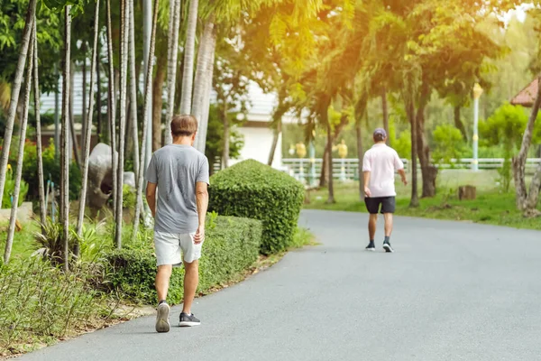 Пригадаймо Портрет Азіатського Літнього Чоловіка Який Ходить Біжить Добрим Здоров — стокове фото