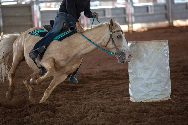Närbild Hästen Och Rider Fat Racing Land Rodeo Australien — Stockfoto