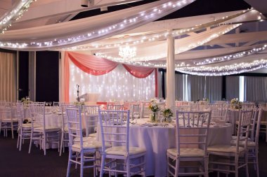 Resepsiyon düğün dekorasyon tema için tuzak kurdu