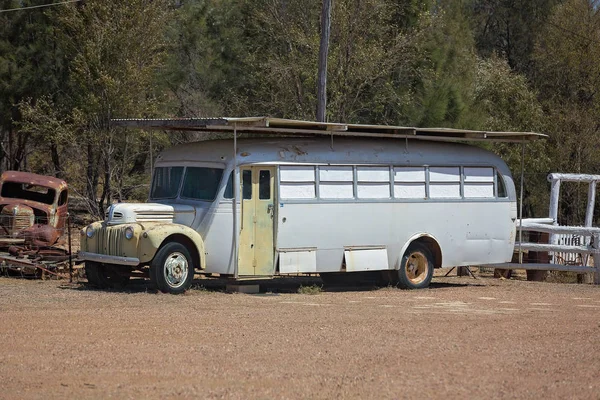 Autobús Antiguo Utilizado Como Oficina Los Campos Gemas Zafiro Australia — Foto de Stock