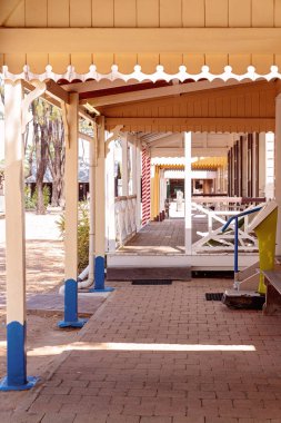 Verandahs ve mağaza cephede bir eski moda Avustralya ülke şehir