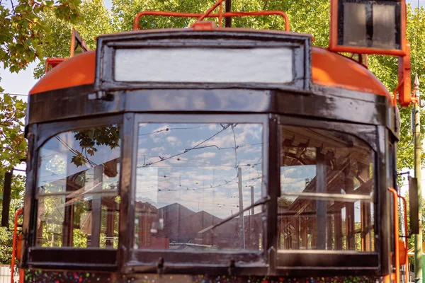 Eine historische Touristenstraßenbahn — Stockfoto