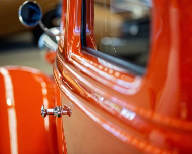 Turuncu Vintage Hot Rod araba kapı yakın çekim