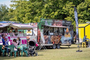 Şarap ve Gıda Festivali'nde Gıda Tezgahı Satıcısı