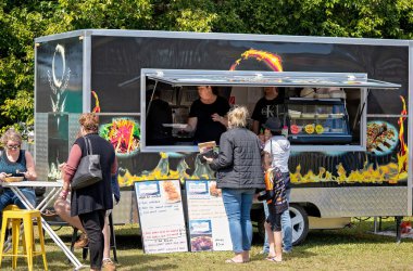 Şarap ve Gıda Festivali'nde Gıda Tezgahı Satıcısı