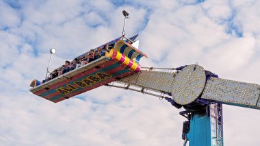 Bir Ülke Fuar Yerinde Heyecan Verici Yüksek Ve Hızlı Ride