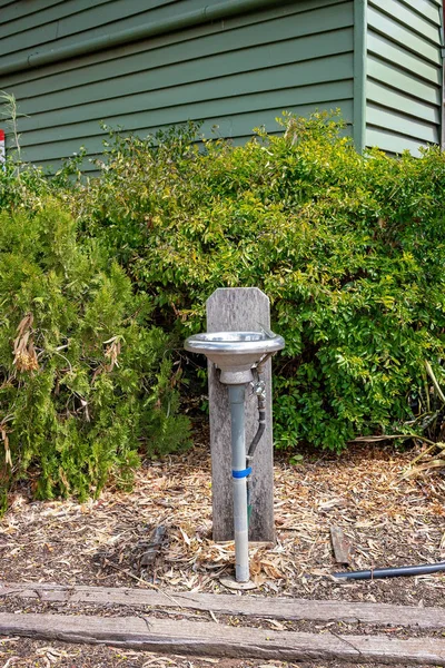 Uma fonte de água potável pública — Fotografia de Stock