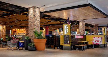 Tutti Frutti Kafe Büyük bir alışveriş merkezinde