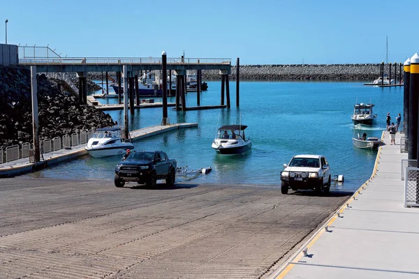 Mackay Queensland Australie Juin 2020 Pêcheur Lance Son Bateau Pour — Photo