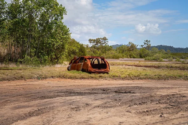 Naufragio Oxidante Coche Quemado Abandonado Una Bandeja Sal Con Mayoría — Foto de Stock