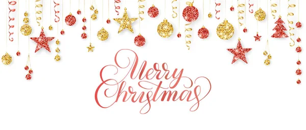 Adornos de purpurina roja y dorada aislados en blanco. Cintas colgantes y bolas, árbol y estrellas. Feliz Navidad caligrafía . — Archivo Imágenes Vectoriales